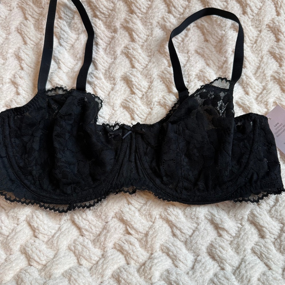 Black Floral Lace Underwire Bra Unlined Sheer Adjustable Straps 38C